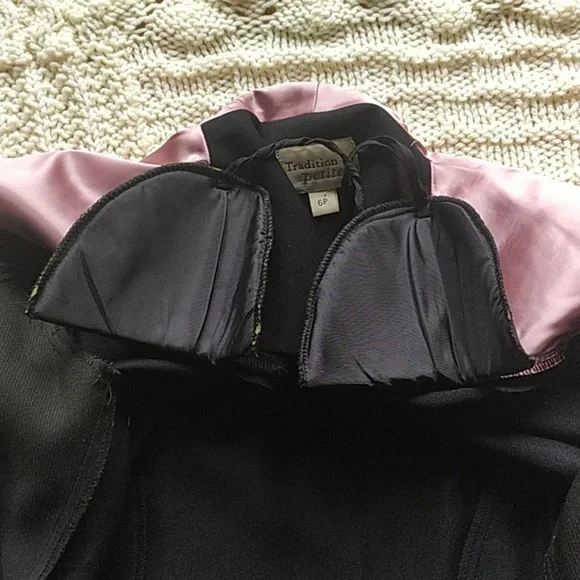 Unique Embroidered Rose Blazer - Picture 12 of 16